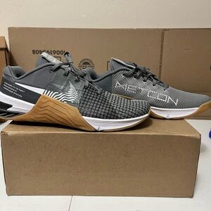NIKE Men Metcon’s size 11.5👟🧡 In amazing condition!